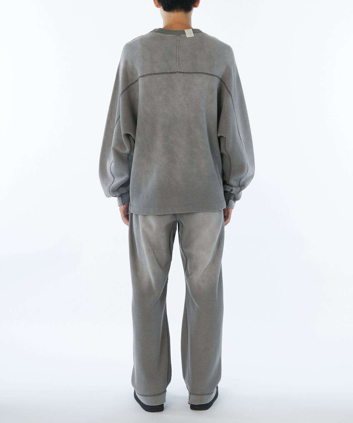 CREW NECK SWEATSHIRT