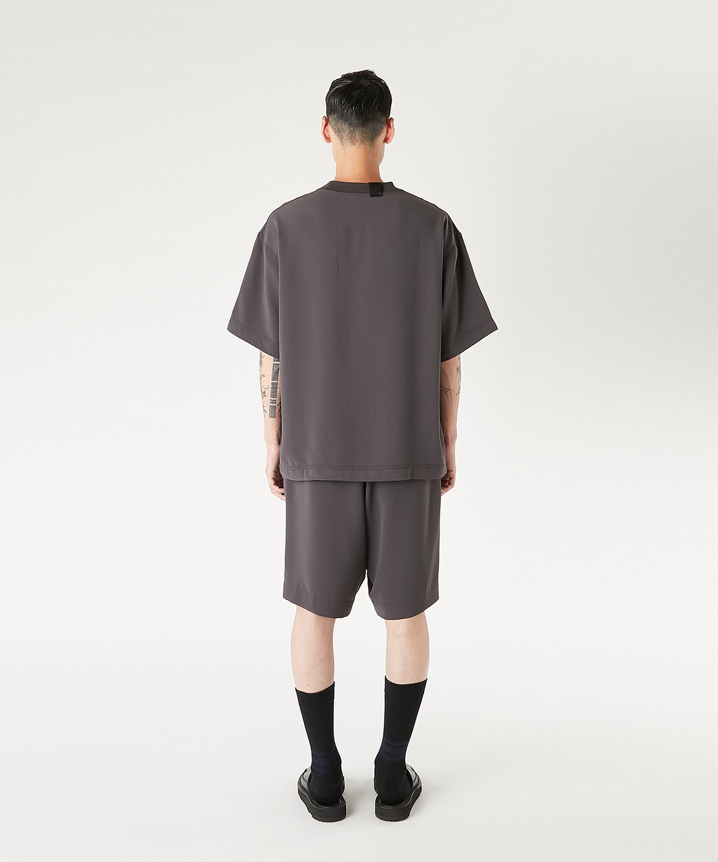 CREW NECK T-SHIRT