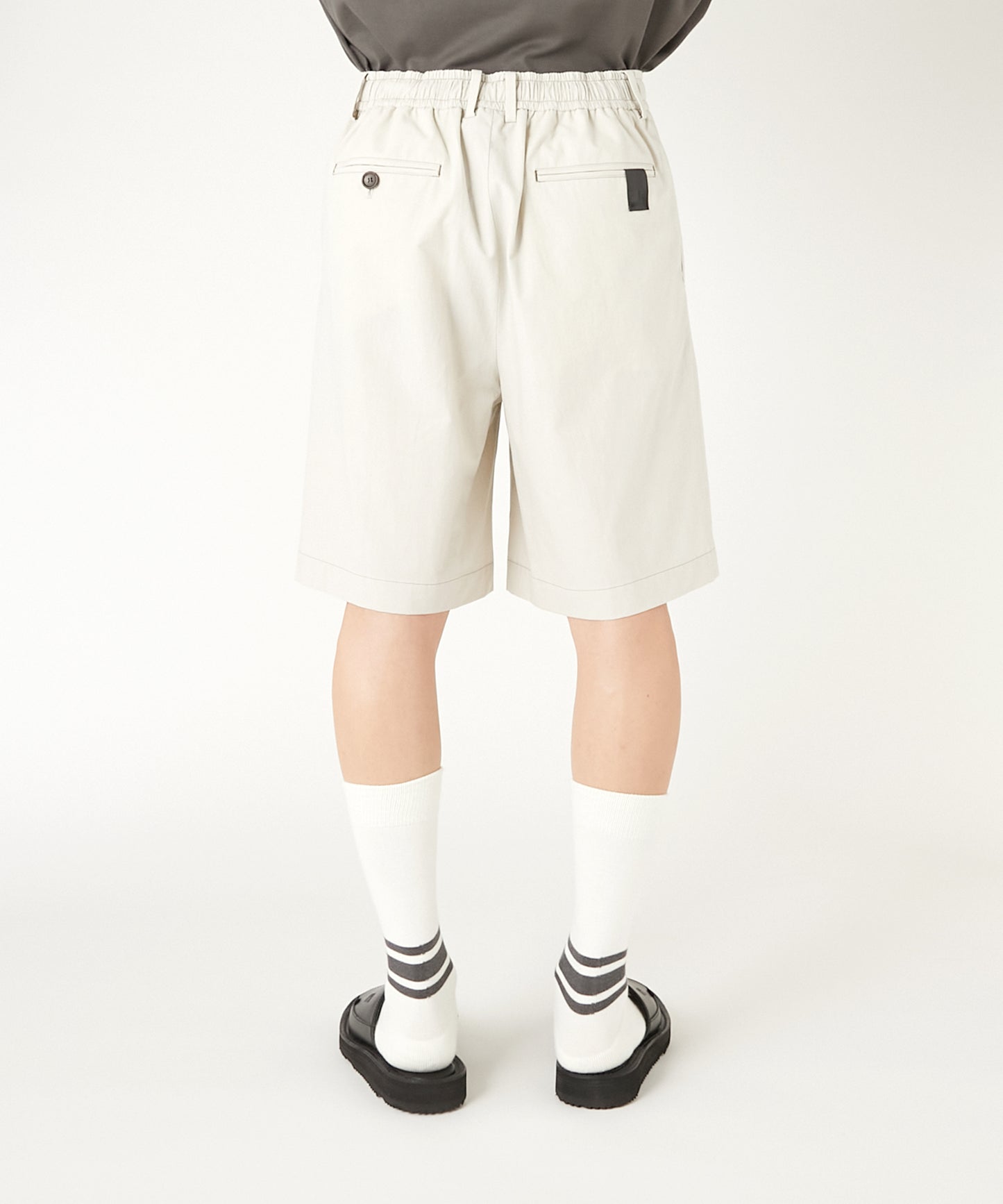 2TUCK HALF PANTS