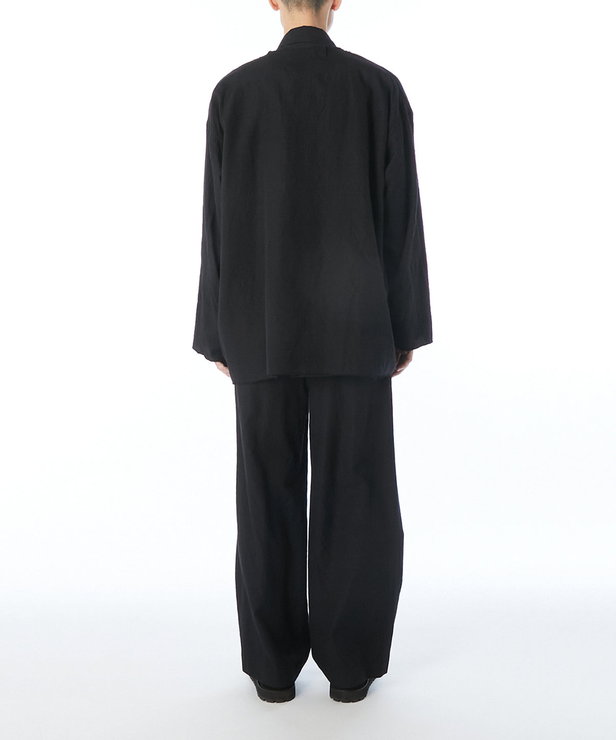NO-COLLAR SHORT COAT