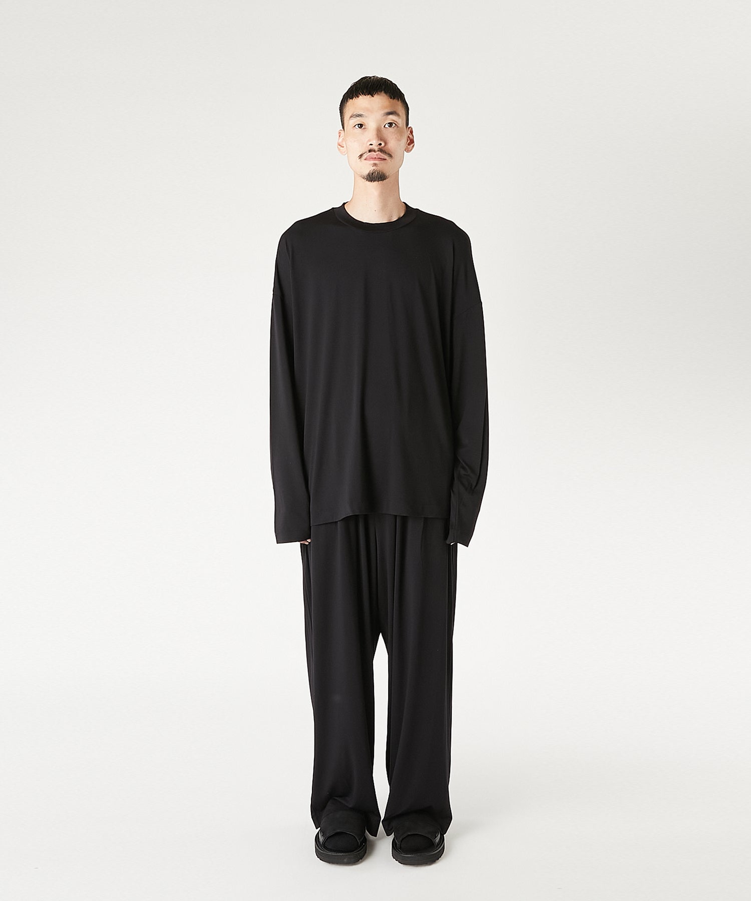 LONG SLEEVE T-SHIRT