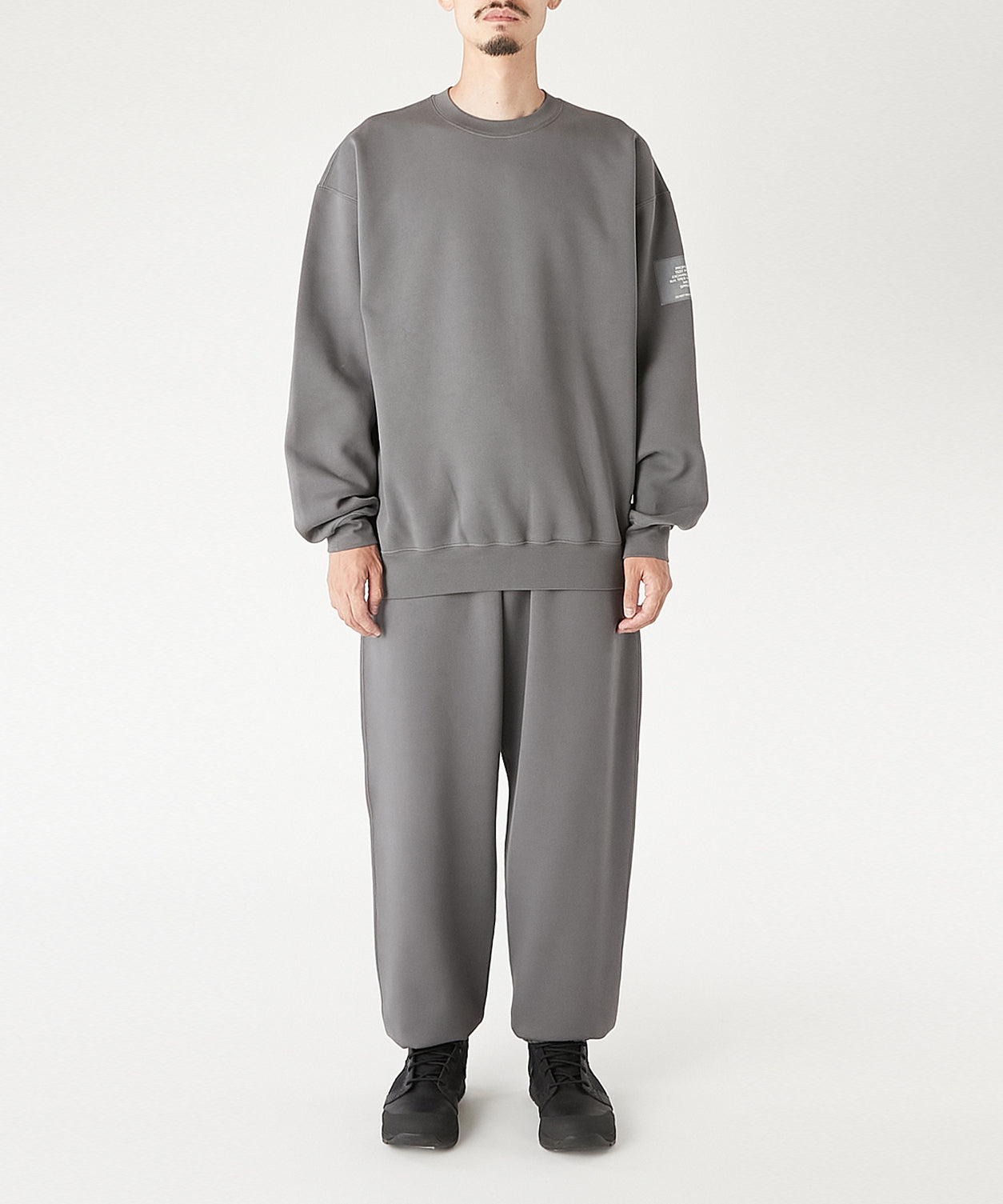 CREWNECK SWEATSHIRT