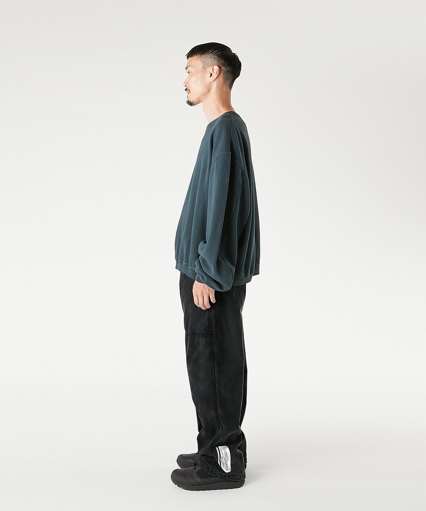 CREW NECK SWEATSHIRT