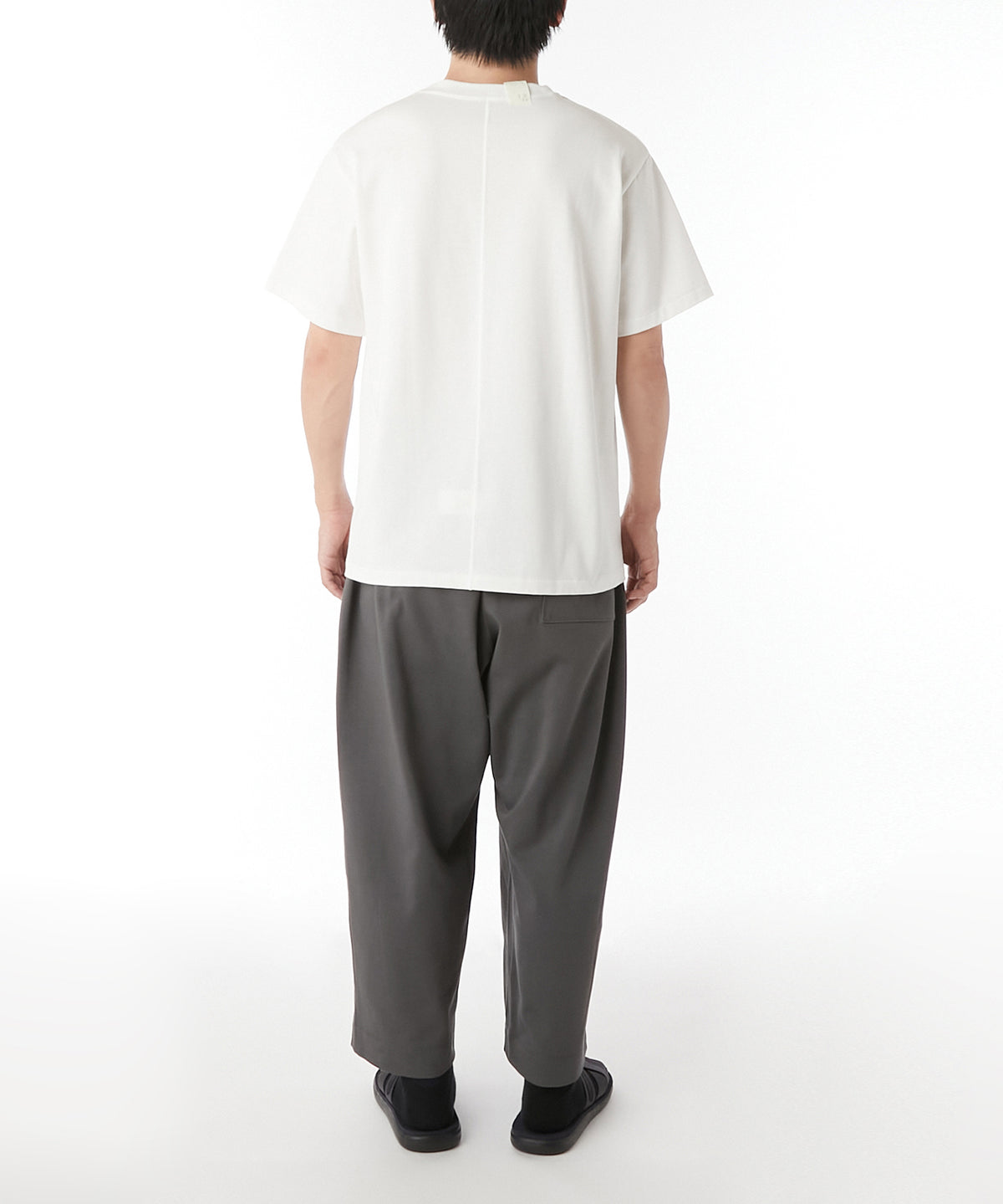 CREW NECK T-SHIRT