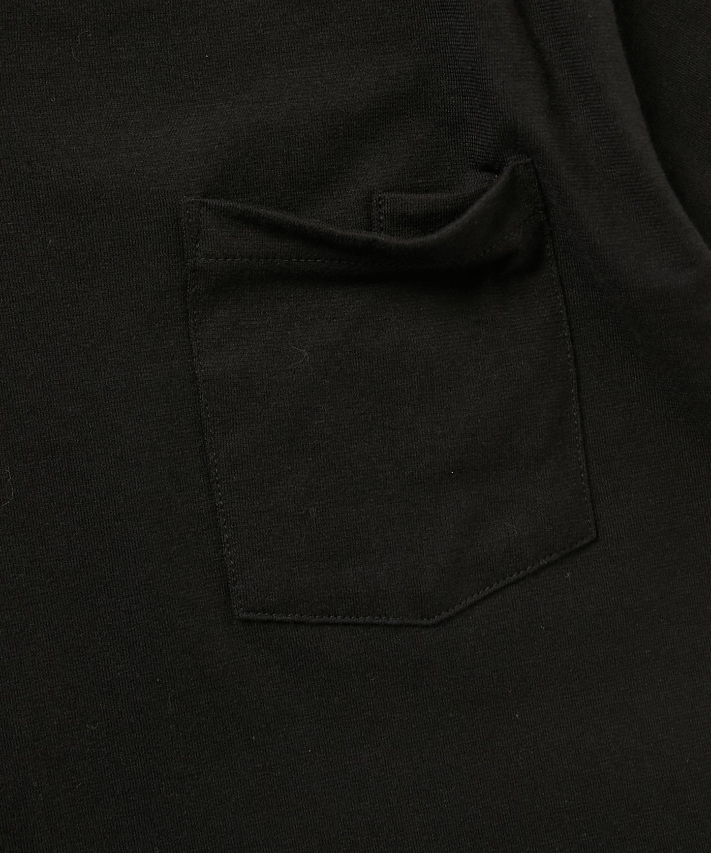 V NECK T-SHIRT