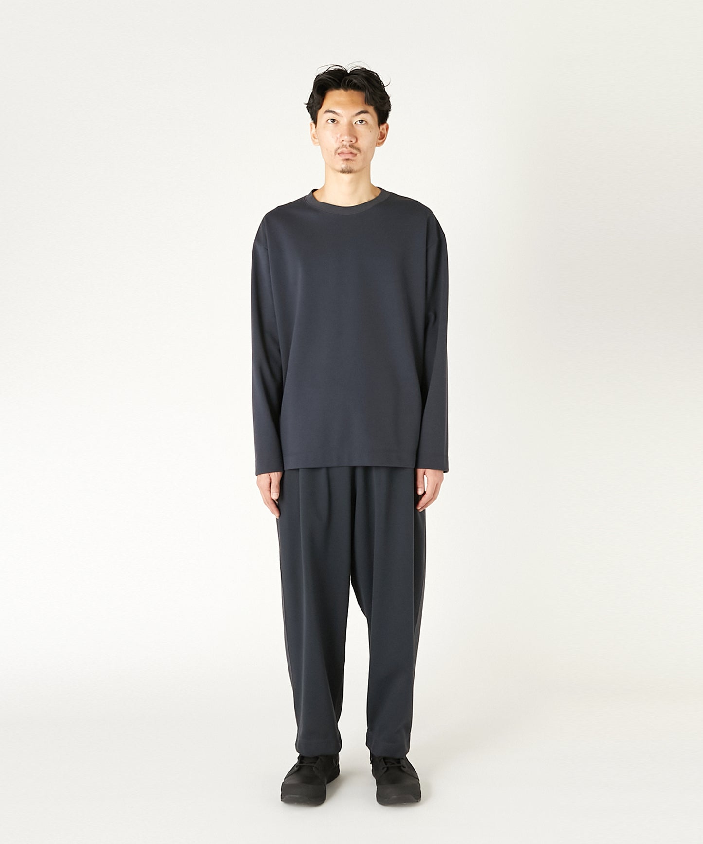 CREW NECK T-SHIRT