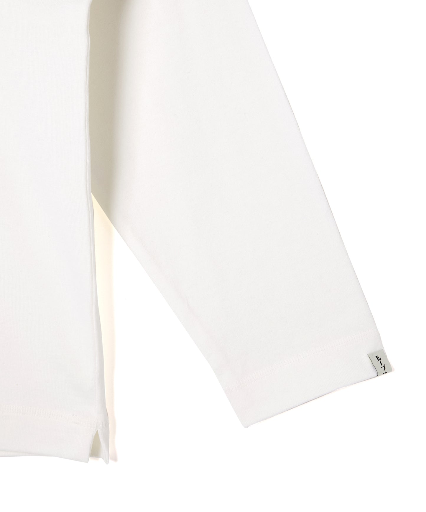 LONG SLEEVE T-SHIRT