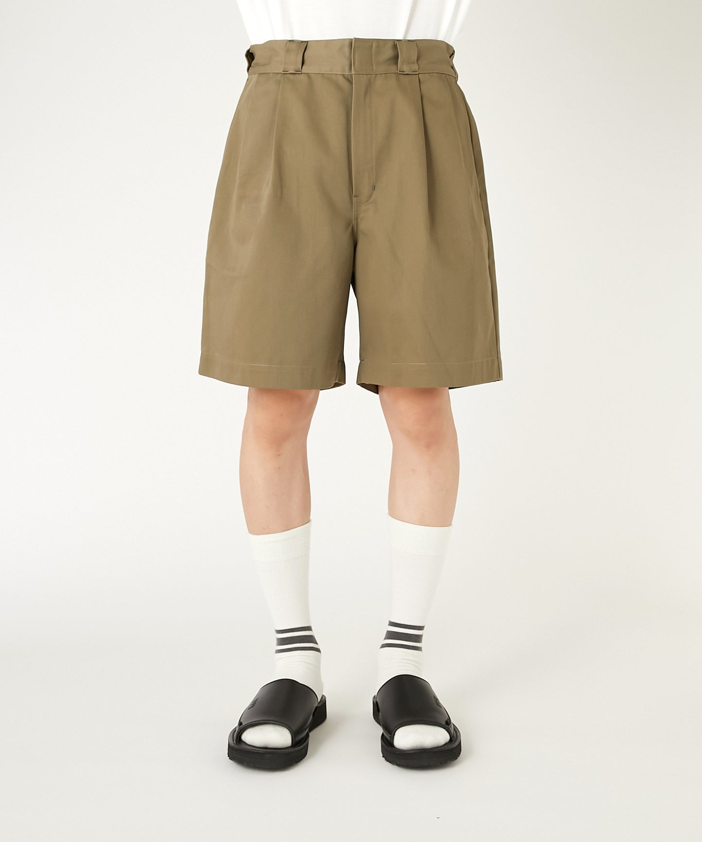 2TUCK HALF PANTS