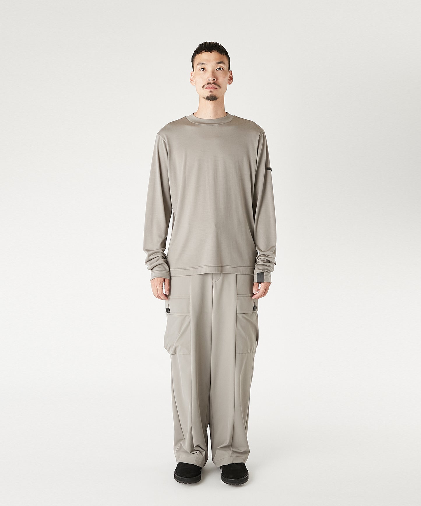 LONG SLEEVE T-SHIRT