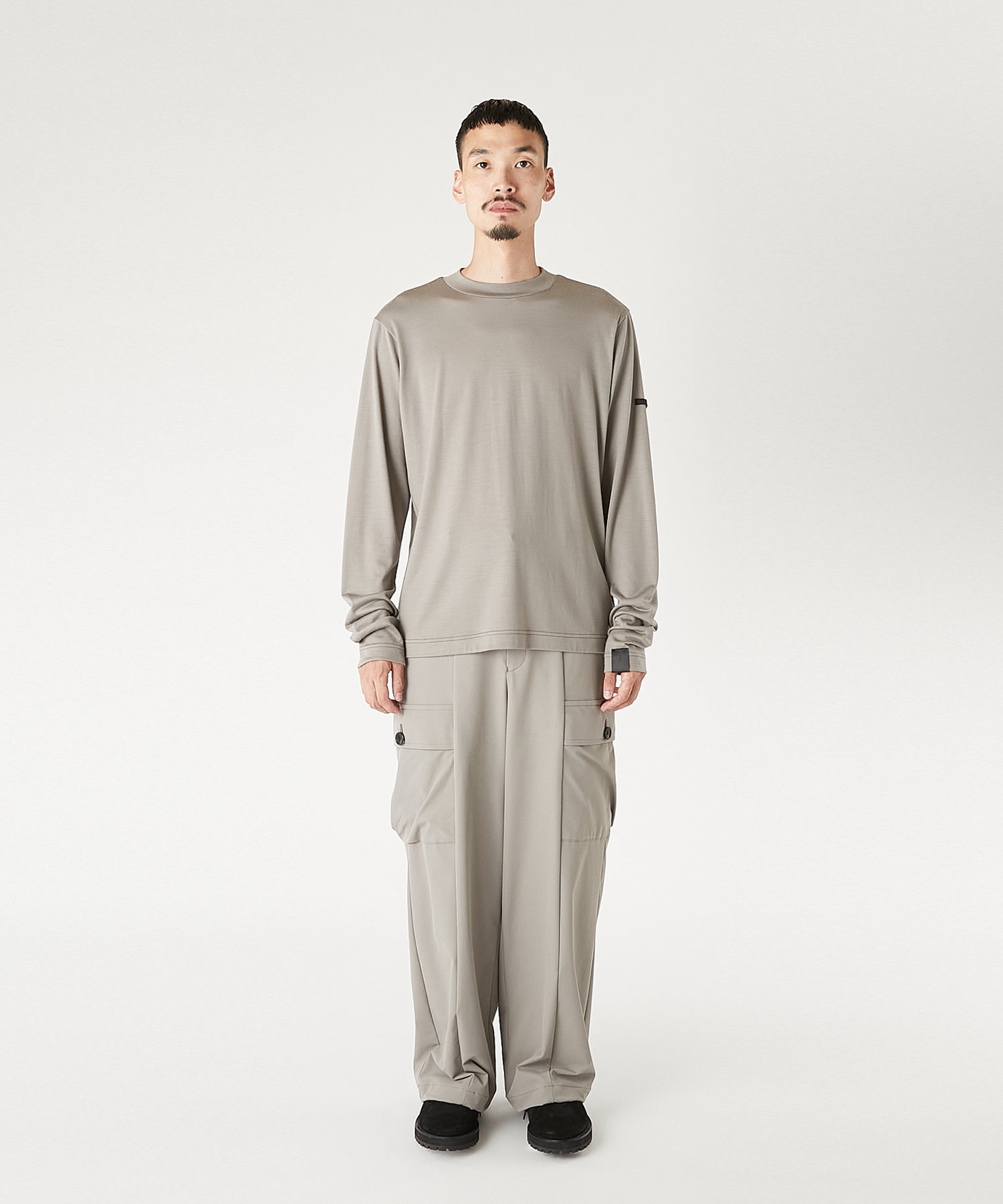 LONG SLEEVE T-SHIRT