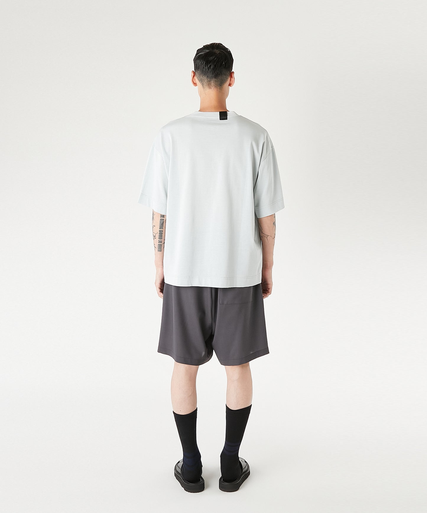 CREW NECK T-SHIRT