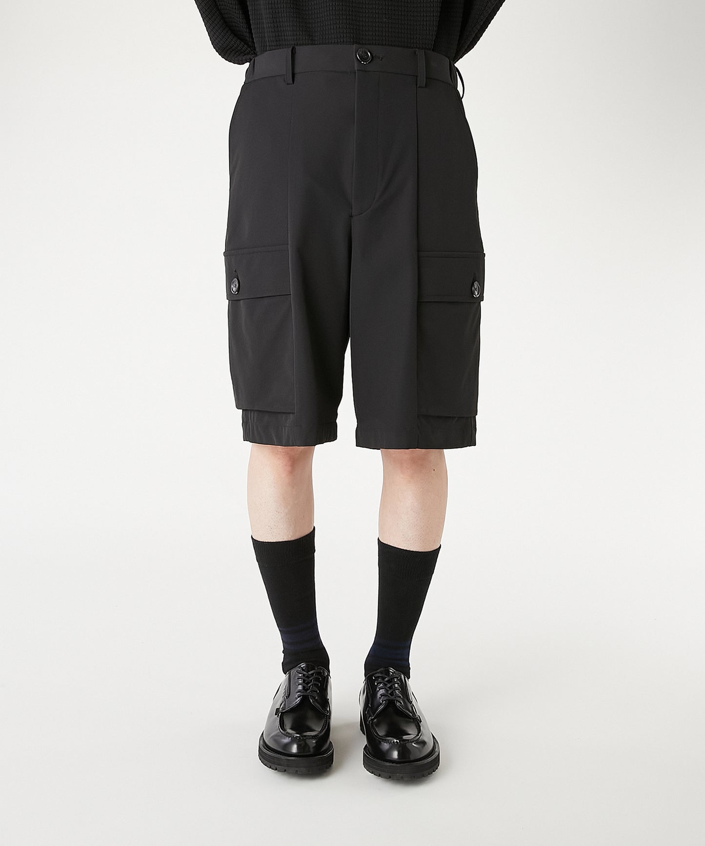 FLAP-POCKET HALF PANTS