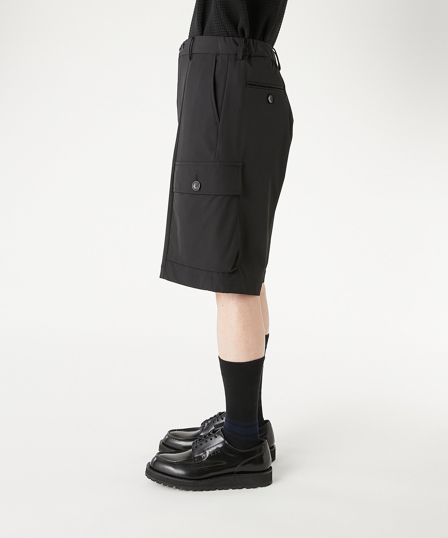 FLAP-POCKET HALF PANTS