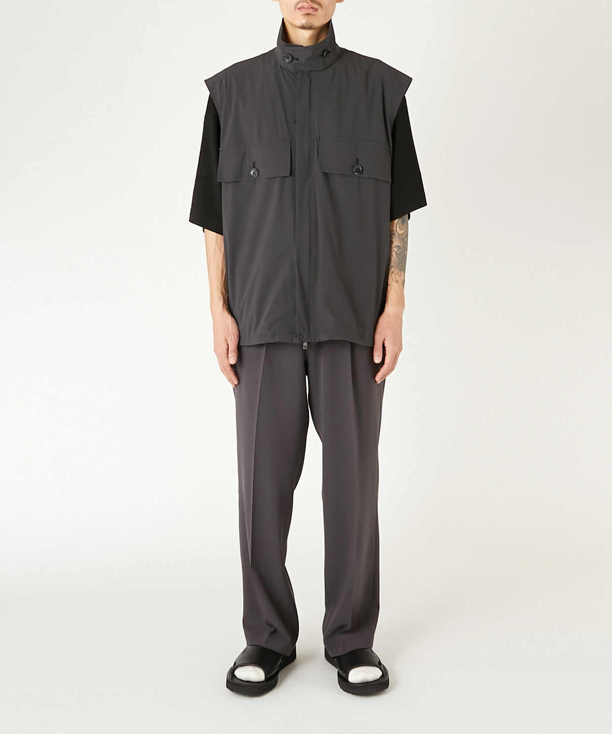 2 POCKETS VEST
