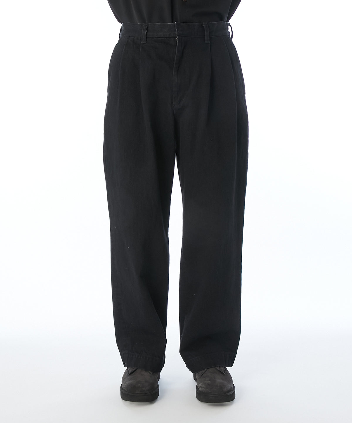 2TUCK DENIM TROUSERS