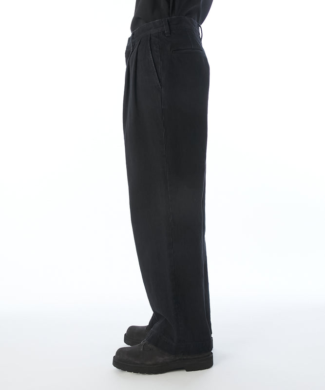 2TUCK DENIM TROUSERS