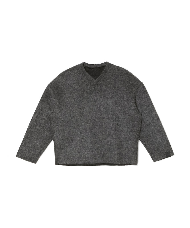REVERSIBLE V-NECK KNIT PULLOVER