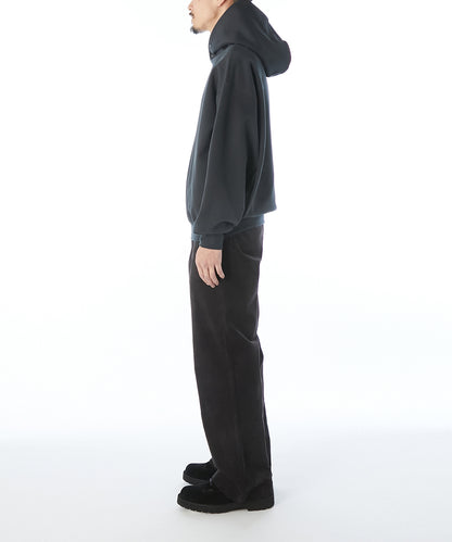 HOODED SWEATSHIRT