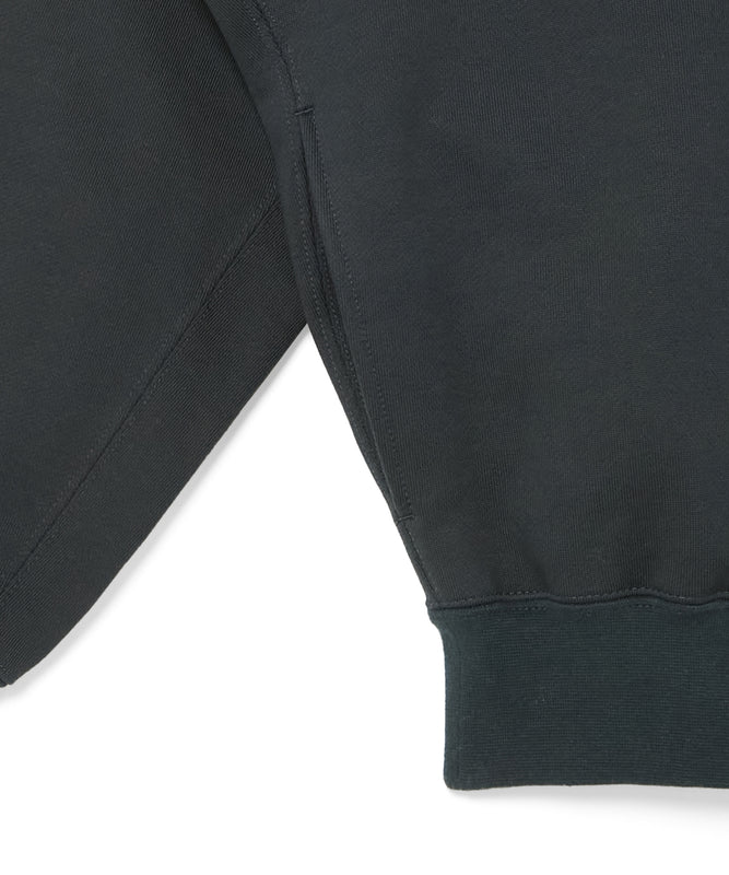 HOODED SWEATSHIRT