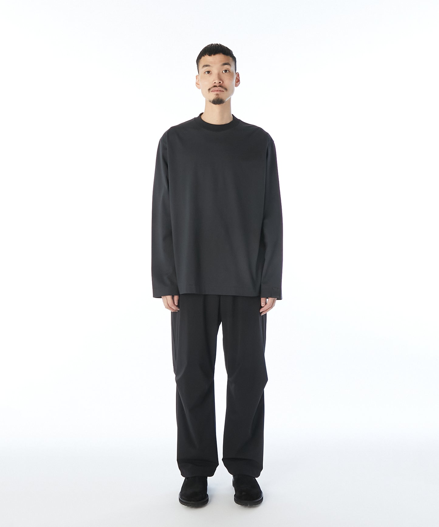 LONGSLEEVE T-SHIRT