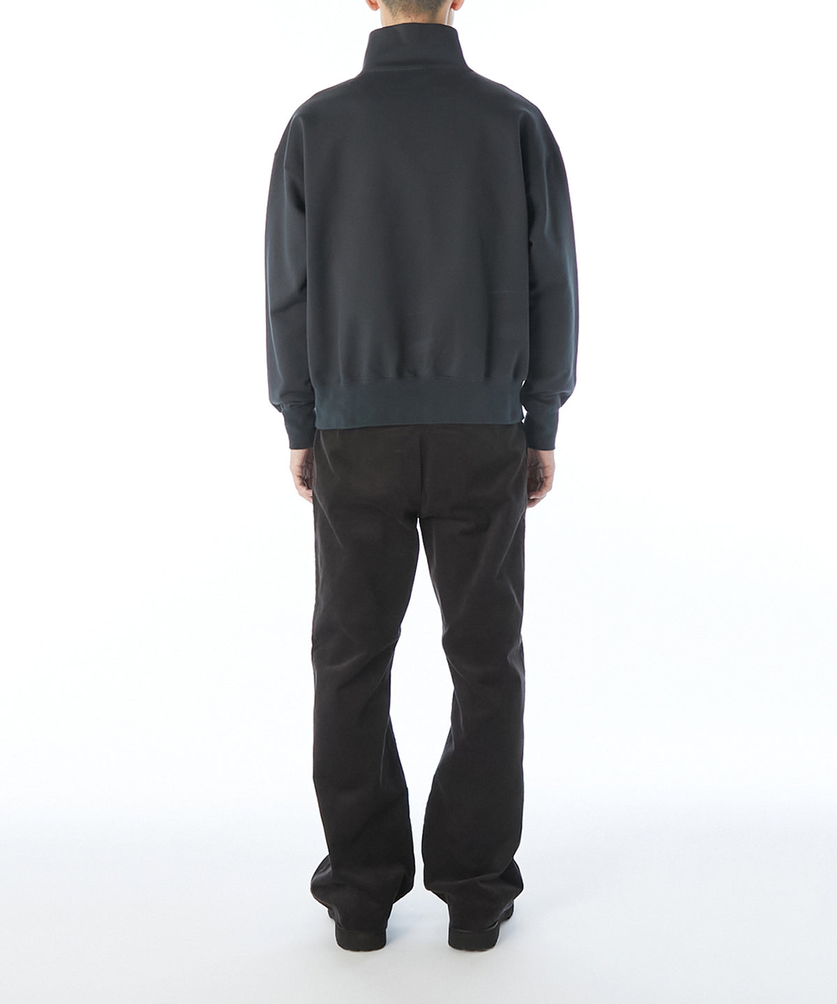 HALF ZIP SWEATSHIRT