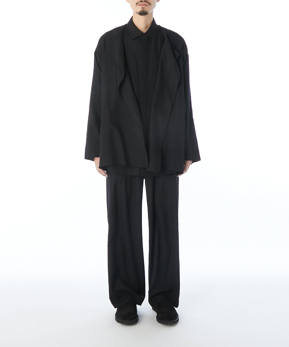 NO-COLLAR SHORT COAT