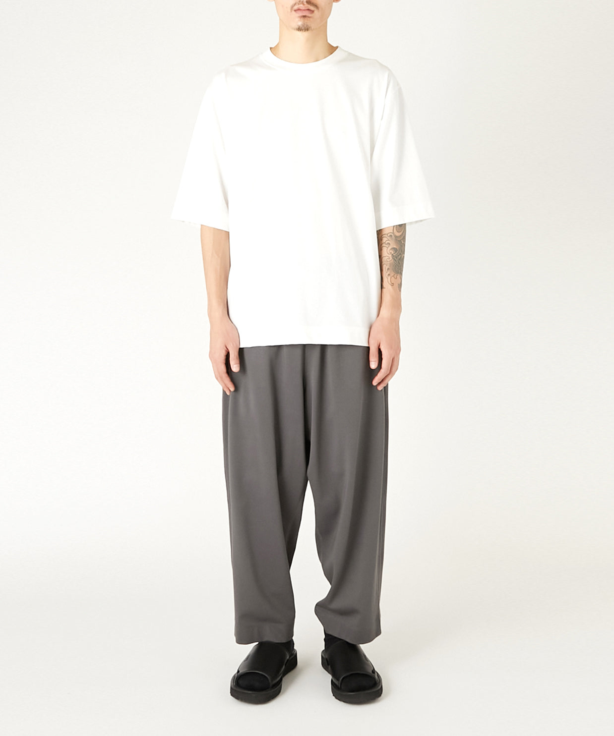 CREW NECK HALF SLEEVE