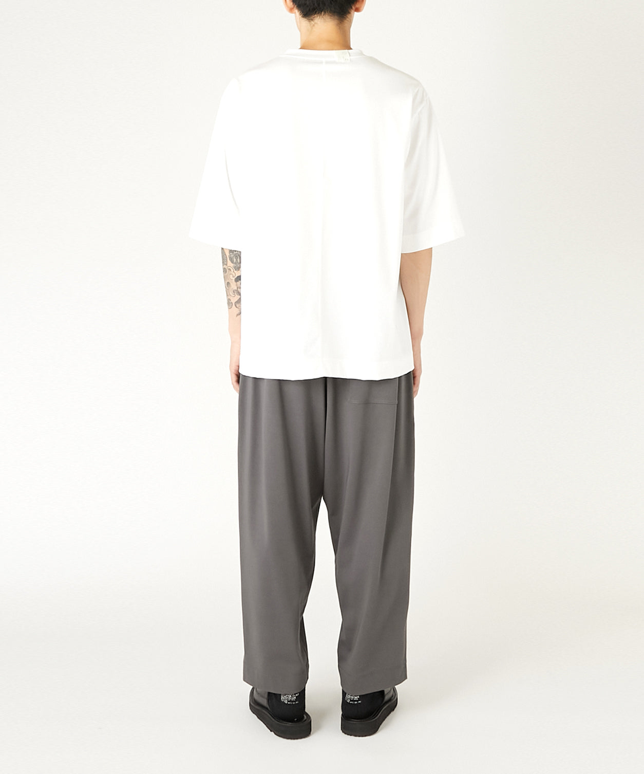 CREW NECK HALF SLEEVE