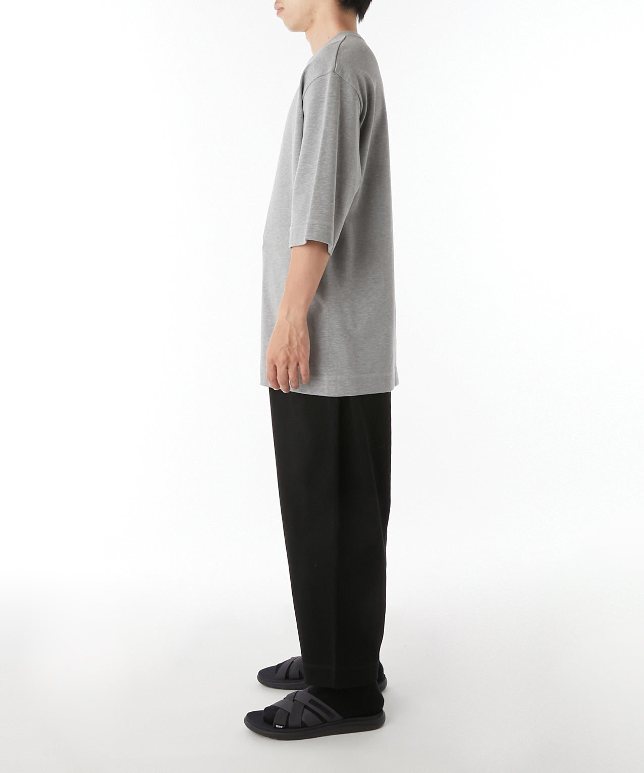 CREW NECK HALF SLEEVE T-SHIRT