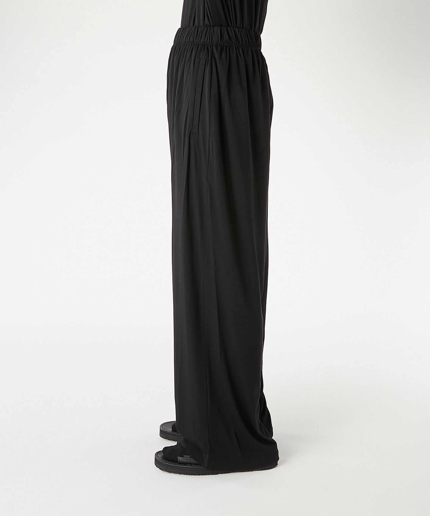 WIDE RELAX PANTS