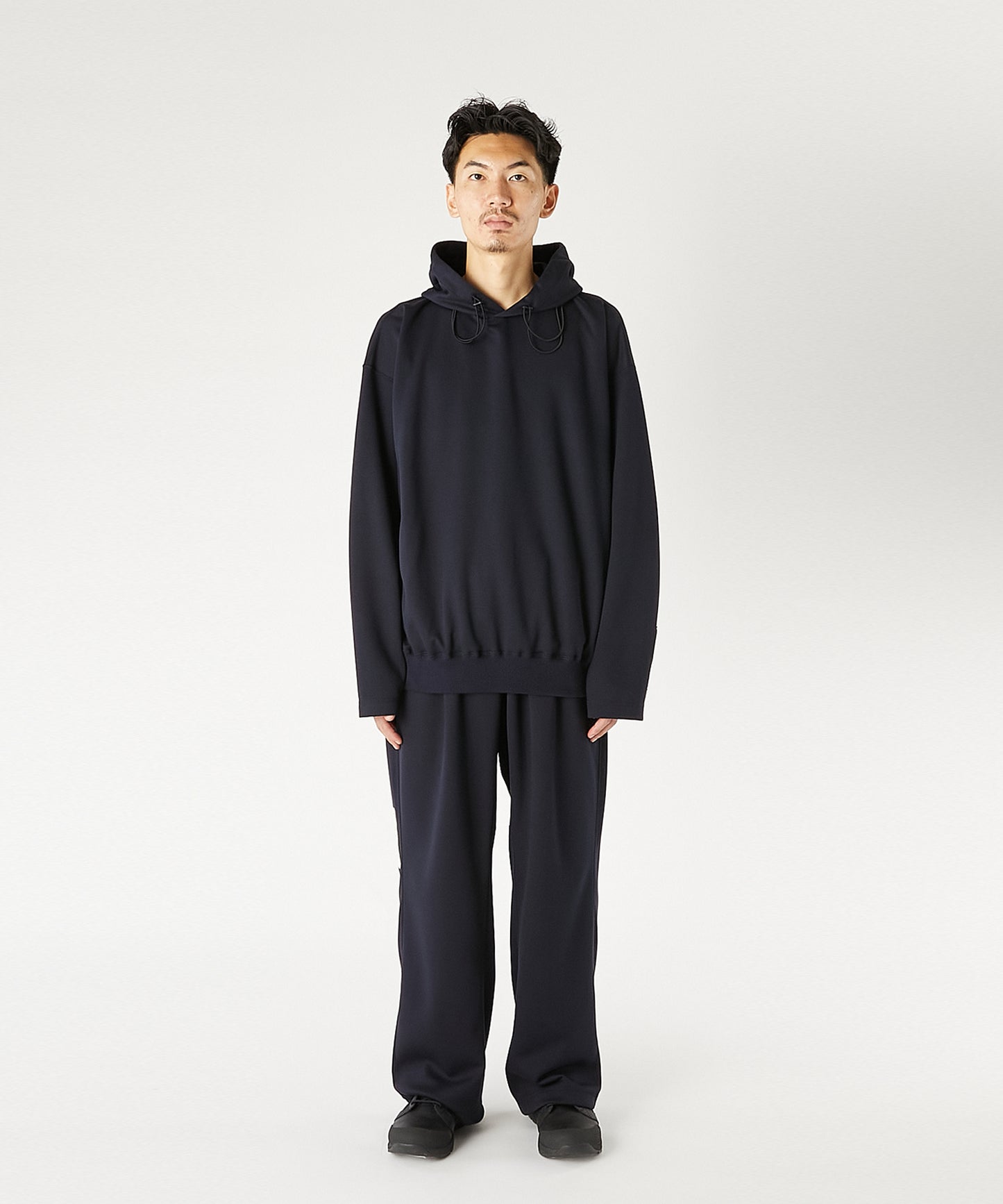 DRAWSTRING HOODED SWEATSHIRT