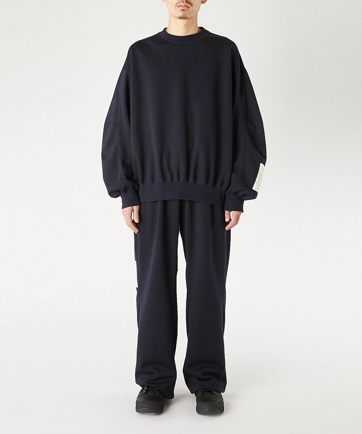 CREWNECK SWEATSHIRT
