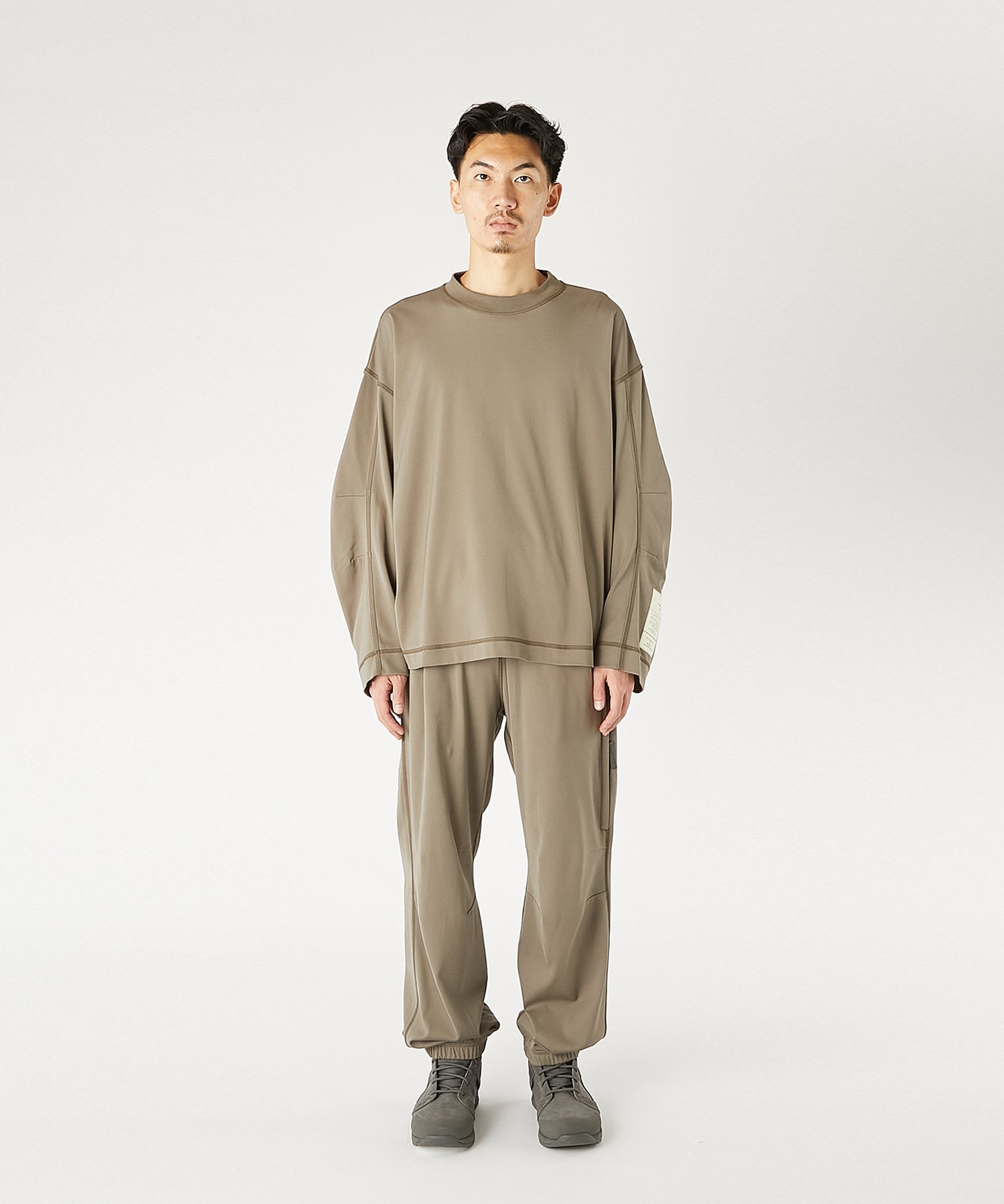 LONG SLEEVE T-SHIRT