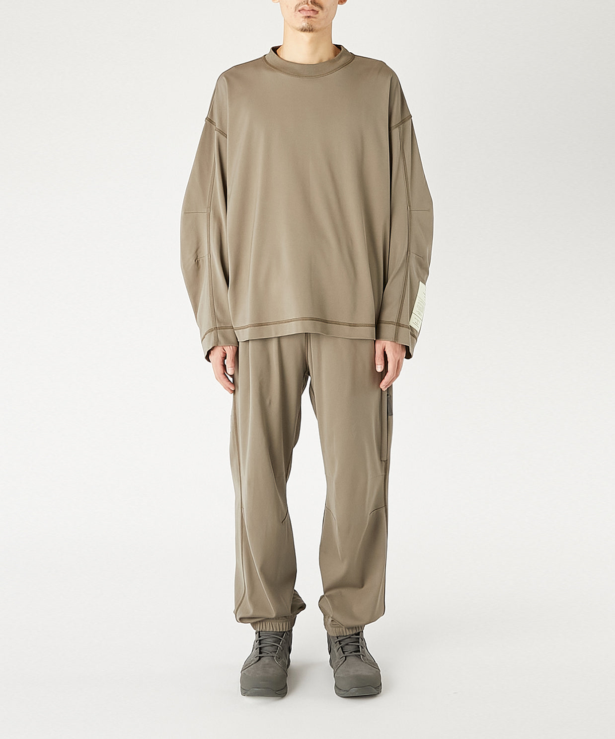 LONG SLEEVE T-SHIRT