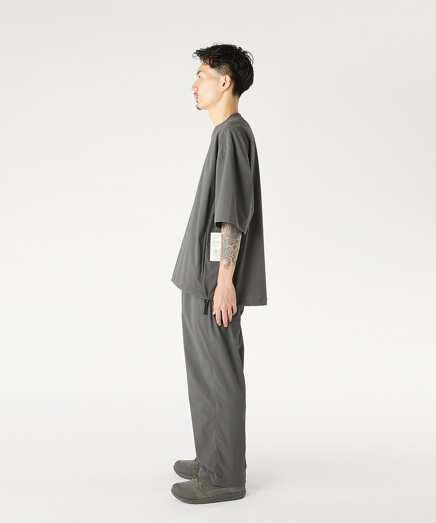 PANELED T-SHIRT