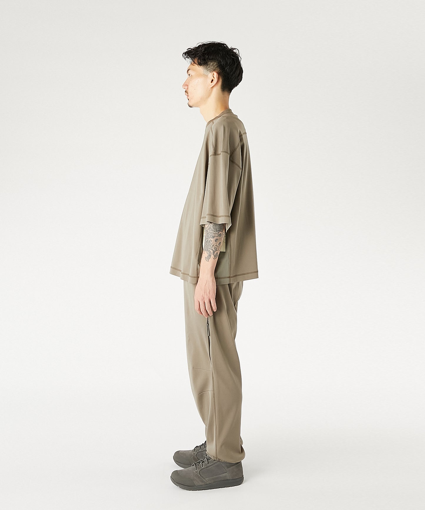 PANELED T-SHIRT