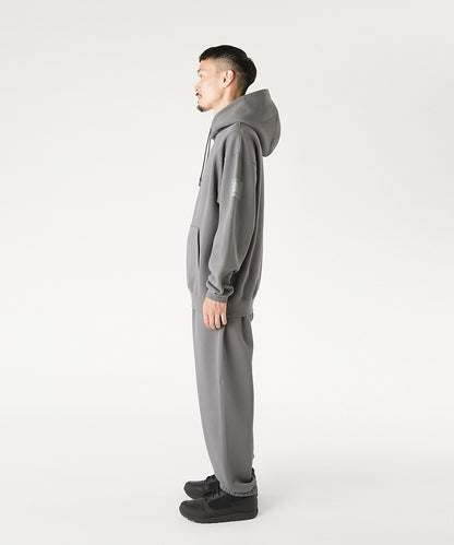 HOODED SWEATSHIRT