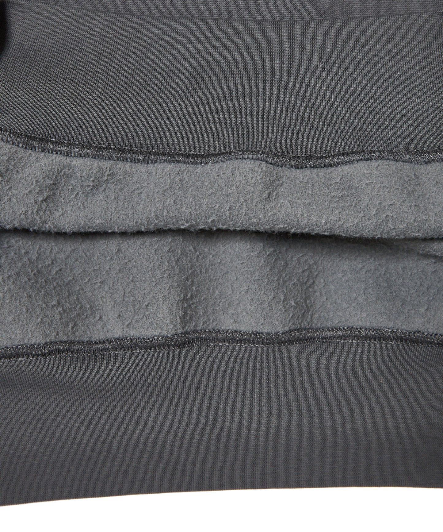 HOODED SWEATSHIRT