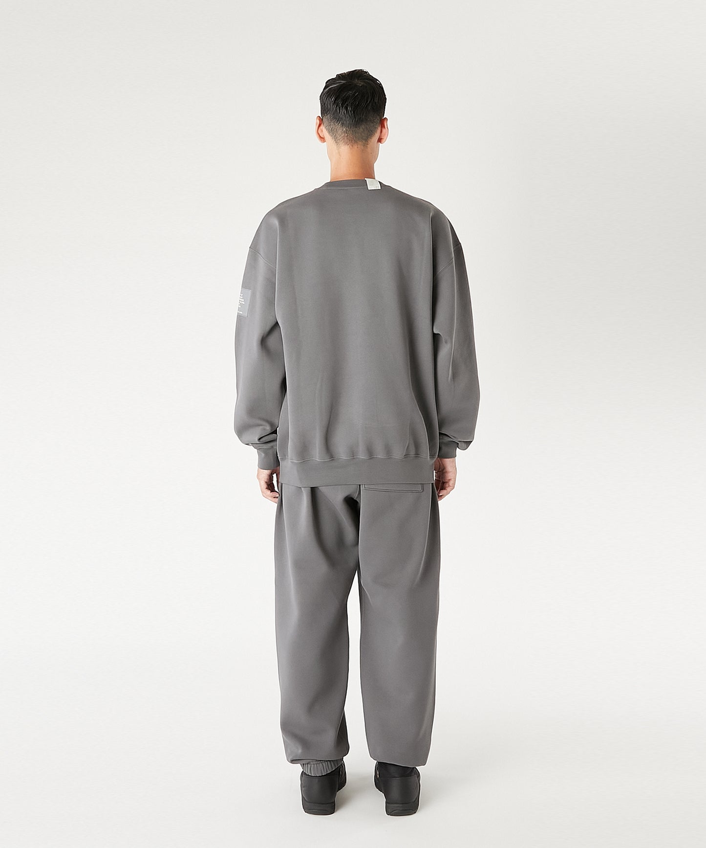 CREWNECK SWEATSHIRT