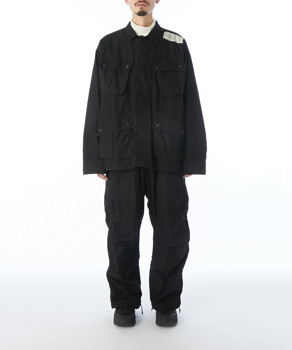 MULTI-POCKET JACKET