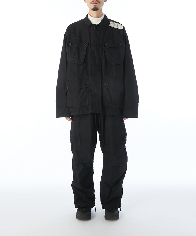 MULTI-POCKET JACKET