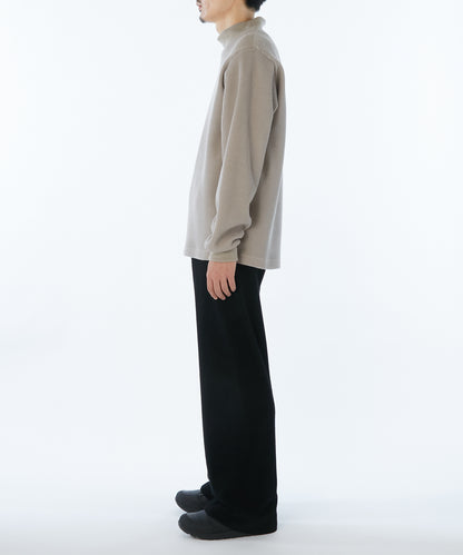 MOCK NECK LONG SLEEVE T-SHIRT