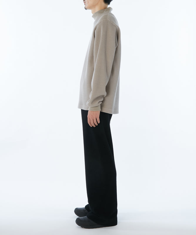 MOCK NECK LONG SLEEVE T-SHIRT