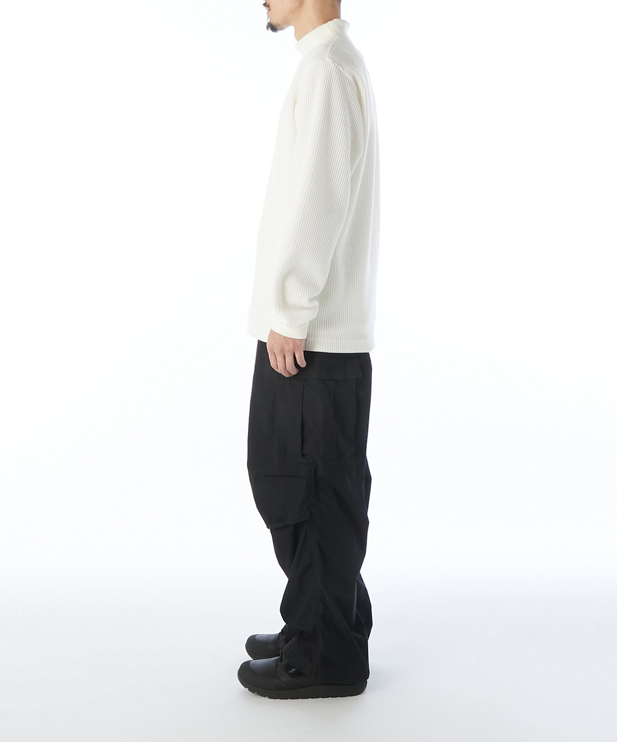 MOCK NECK LONG SLEEVE T-SHIRT