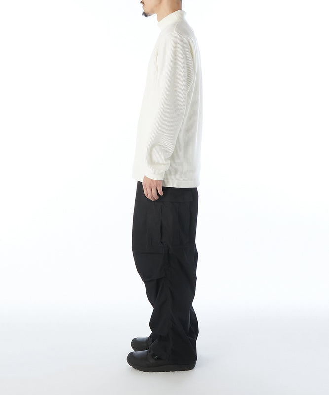 MOCK NECK LONG SLEEVE T-SHIRT