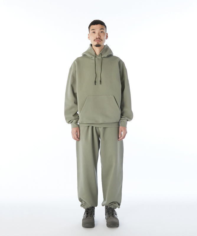 HOODED SWEATSHIRT