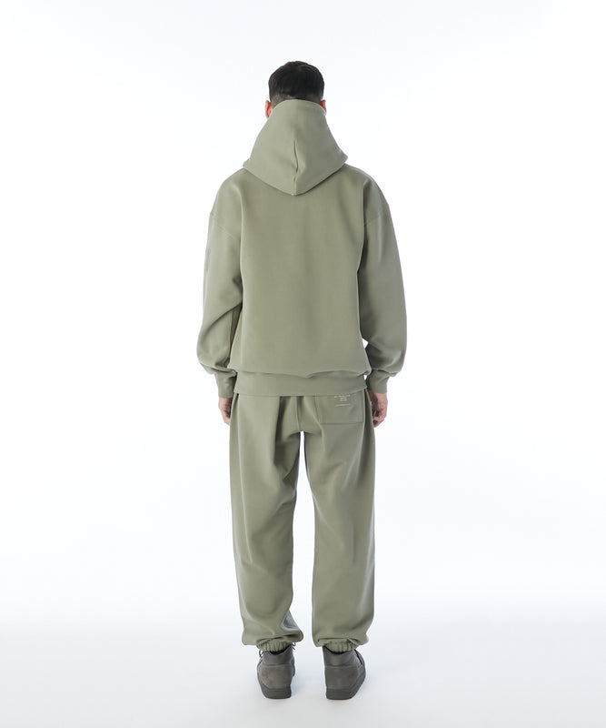 HOODED SWEATSHIRT