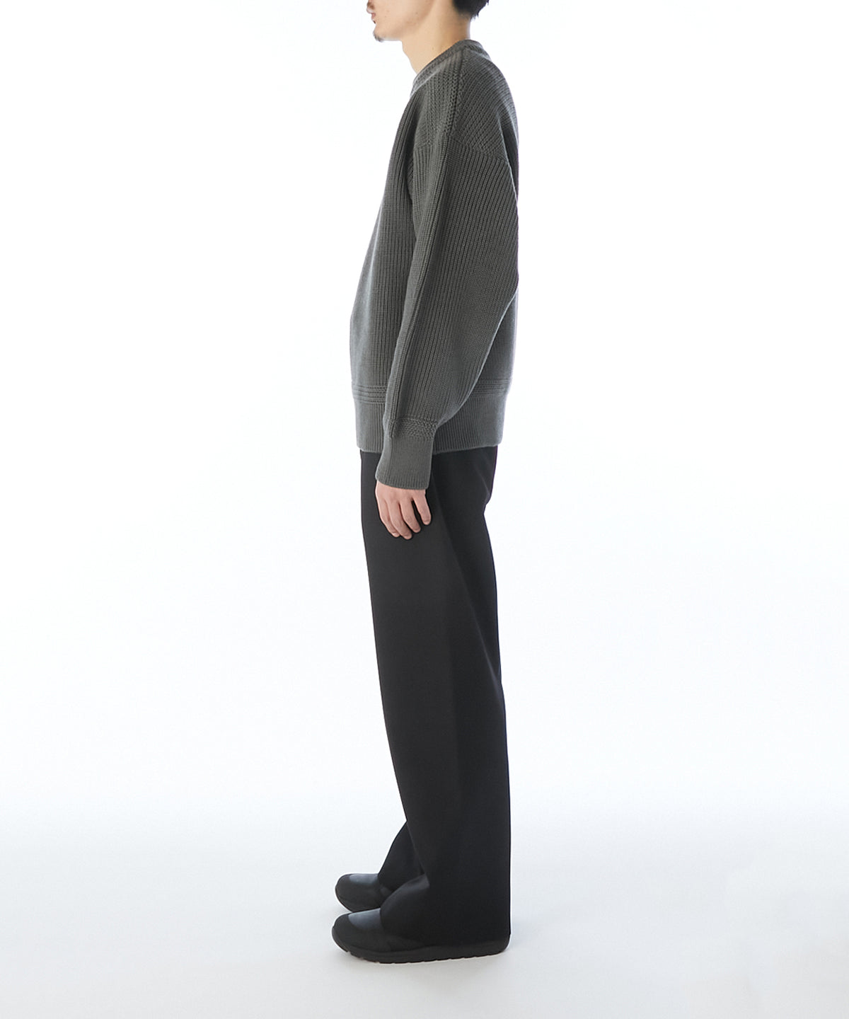 CREW NECK KNIT