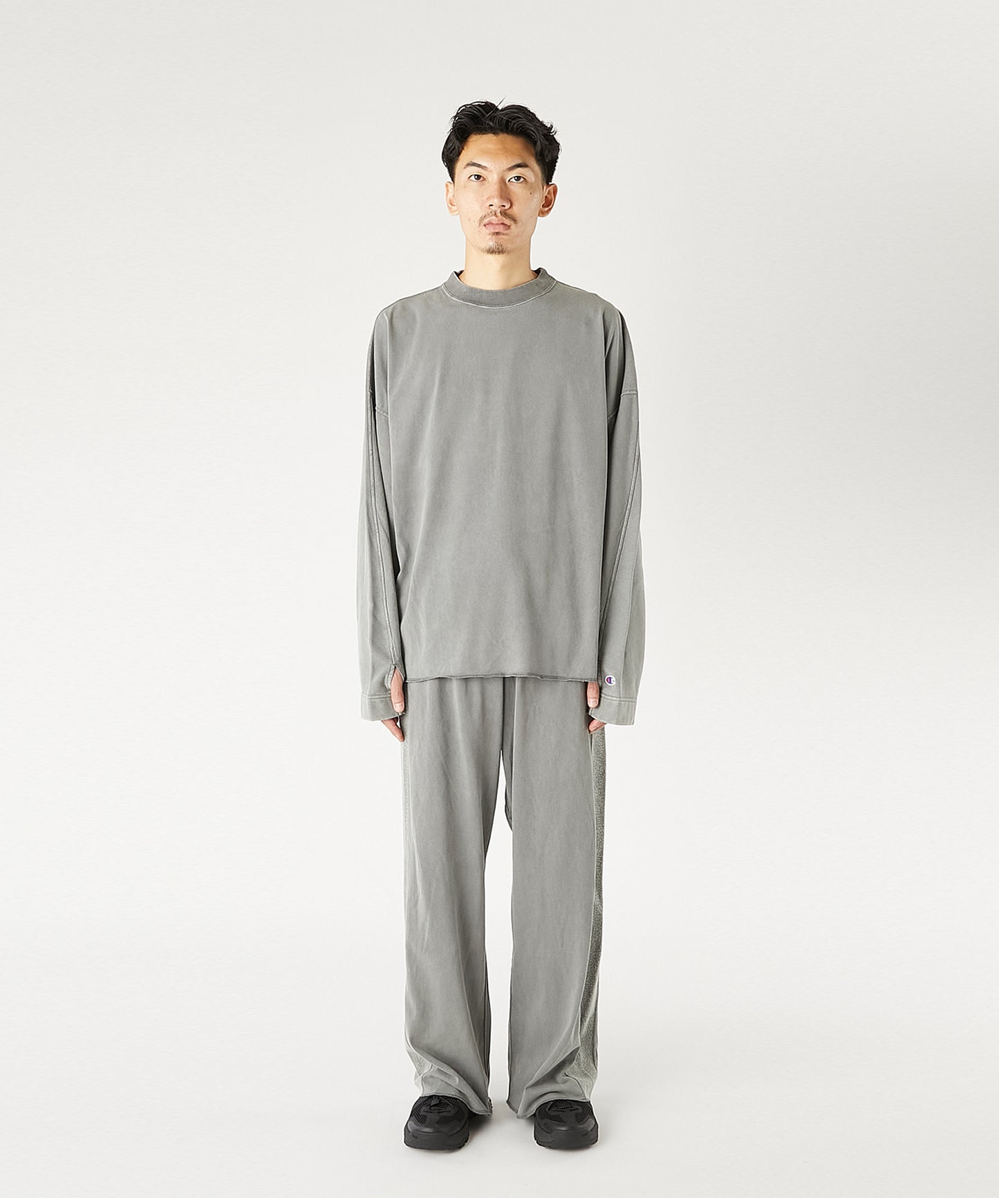 REVERSIBLE DOLMAN SWEATSHIRT