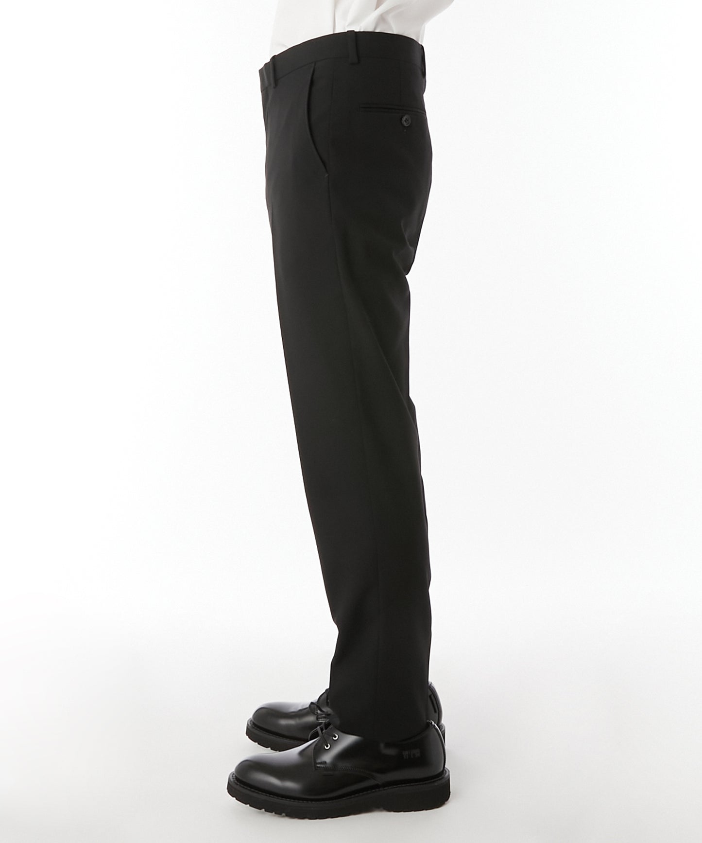 SLIM TAPERED SLACKS